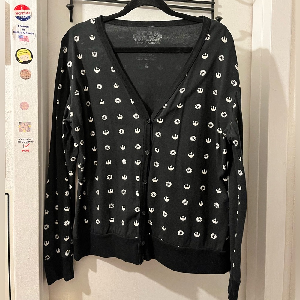 Star Wars- size XXL- bk/ wh Imperial Empire logos button cardi. VGC.